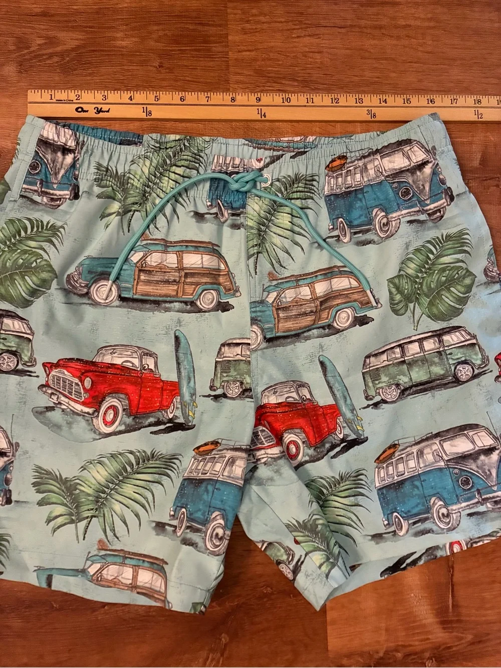 Psycho Tuna NWOT Sz Large Classic Cars Blue Surf Swim Trunks Board Shorts Pool